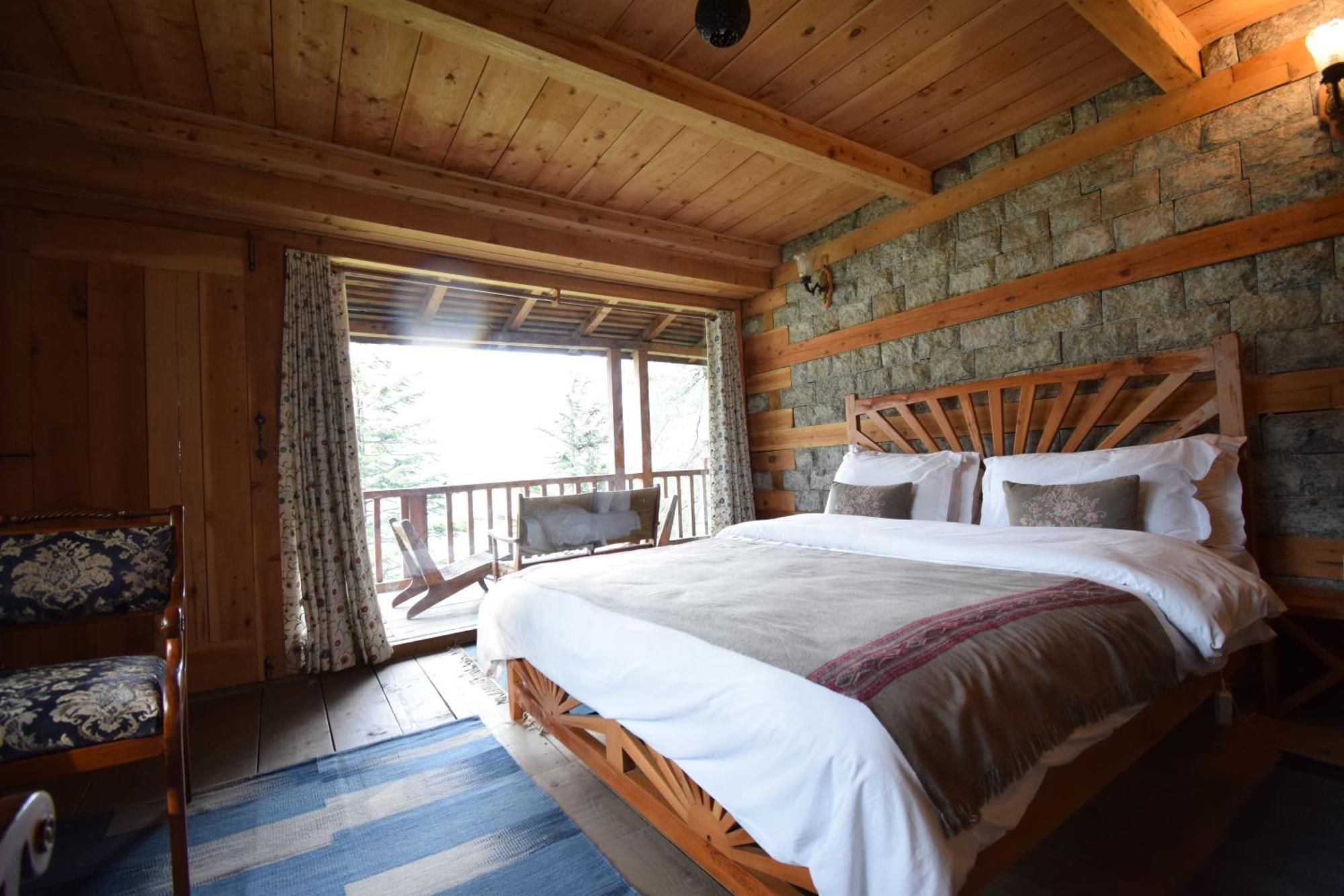 Kudrat - A Boutique Homestay- Tirthan Valley Gushaini Kültér fotó